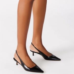 NEW! Steve Madden Black Leather Kitten Heels